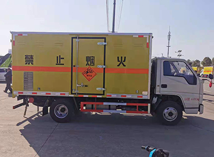 霍山爆破器材运输车