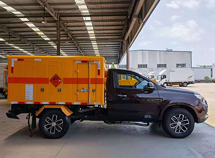 霍山爆破器材运输车